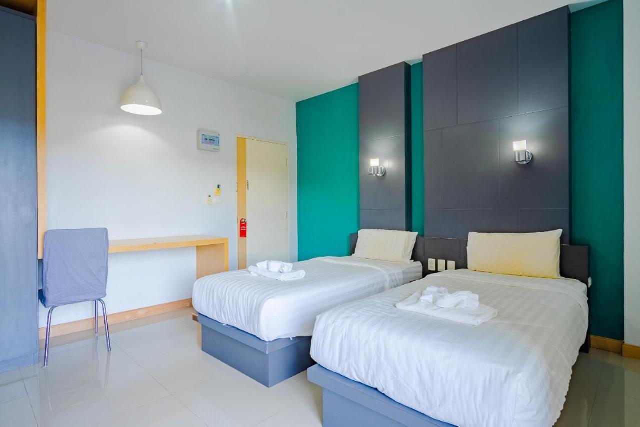 Ferienwohnung Oyo 303 Phoomjai House Chalong Exterior foto