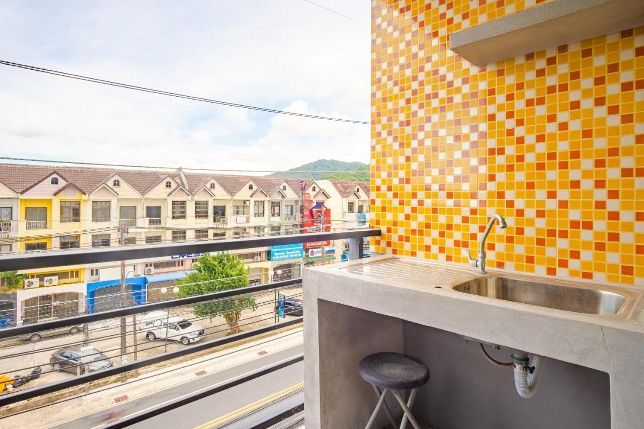 Ferienwohnung Oyo 303 Phoomjai House Chalong Exterior foto