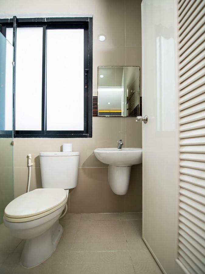 Ferienwohnung Oyo 303 Phoomjai House Chalong Exterior foto